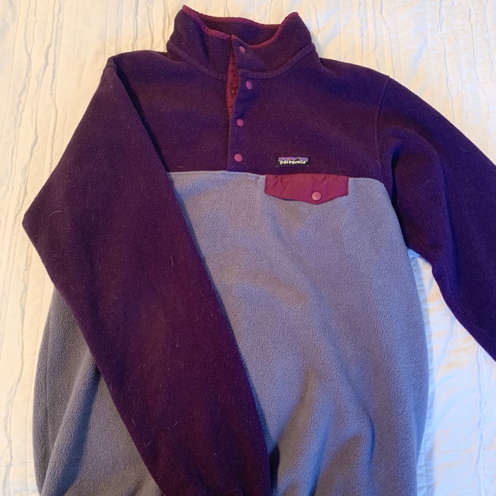 purple patagonia lightweight synchilla jacket